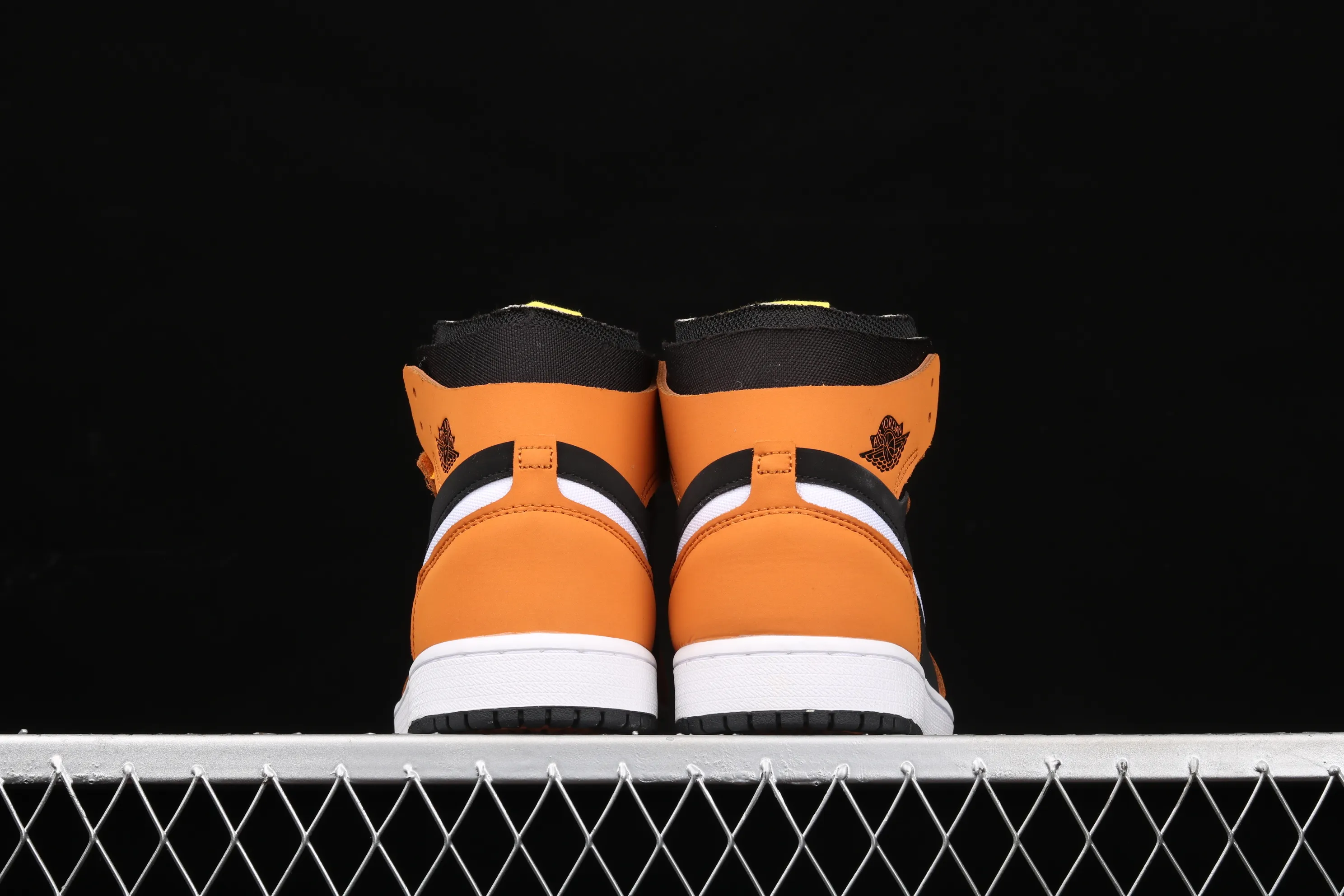 All categories Air Jordan Jordan series basketball shoes Air Jordan 1 High P version Air Air Jordan 1 High Zoom AJ1 Joe 1 black wheat color CT0978-002